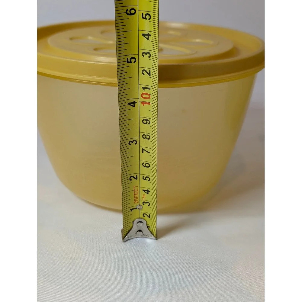 Vintage Rubbermaid Servin Saver Bowls Harvest Gold Avocado Green Daisy Lids 2pc